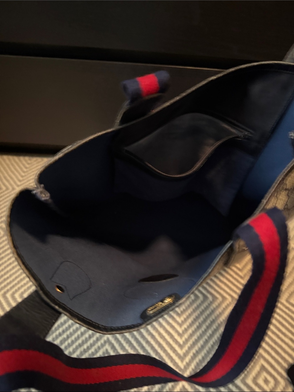 Gucci Beige & Navy GG Canvas Tote with Red and Blue Web Strap - Picture 3 of 11